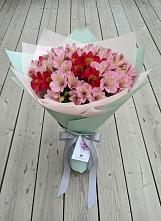 Букет цветов из:  Альстромерии в Заволжье