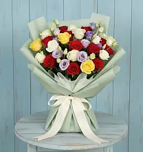 Букет цветов из:  Розы в Заволжье