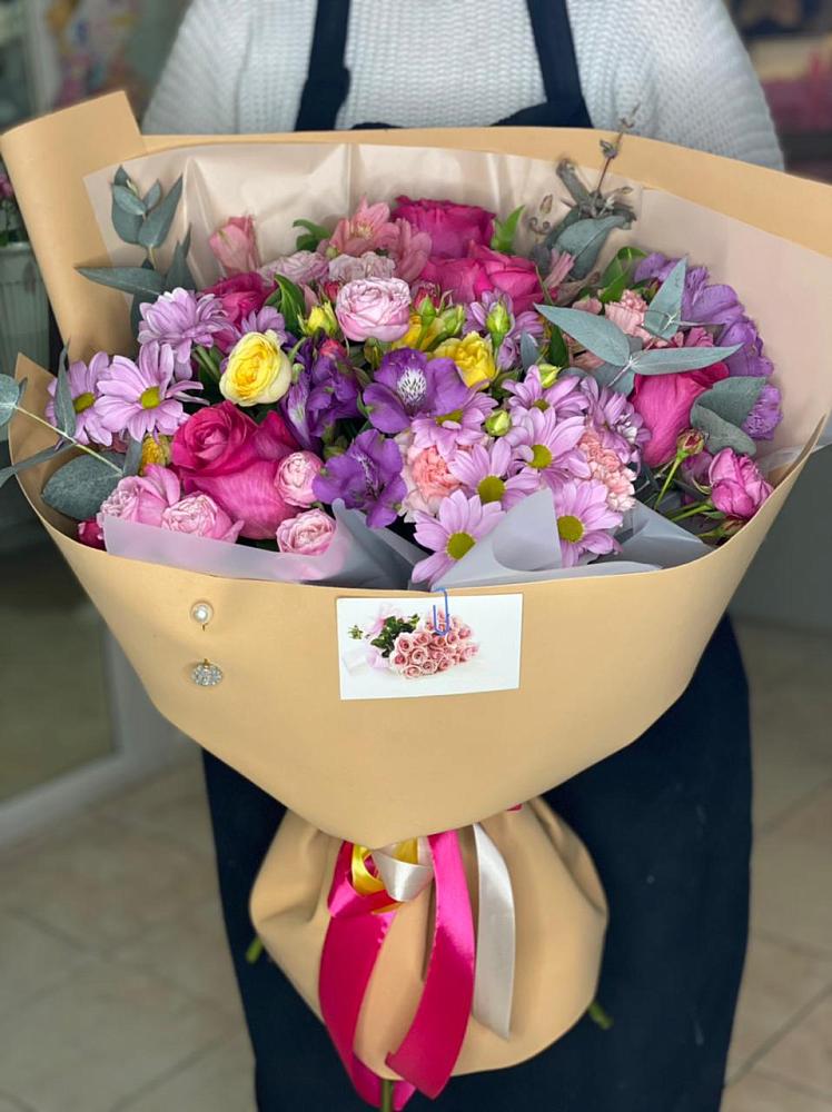 Букет цветов из: Хризантемы, Гвоздики и Альстромерии в Заволжье