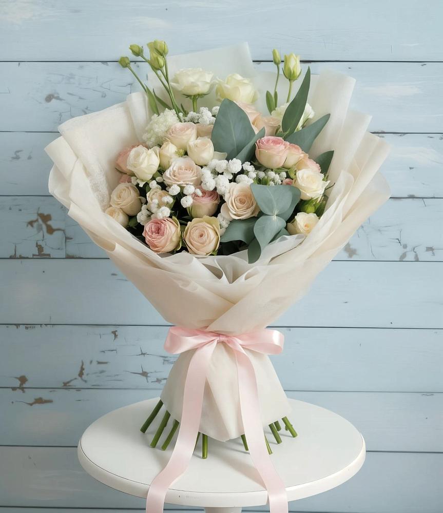 Букет цветов из: Розы и Лизиантусы в Заволжье