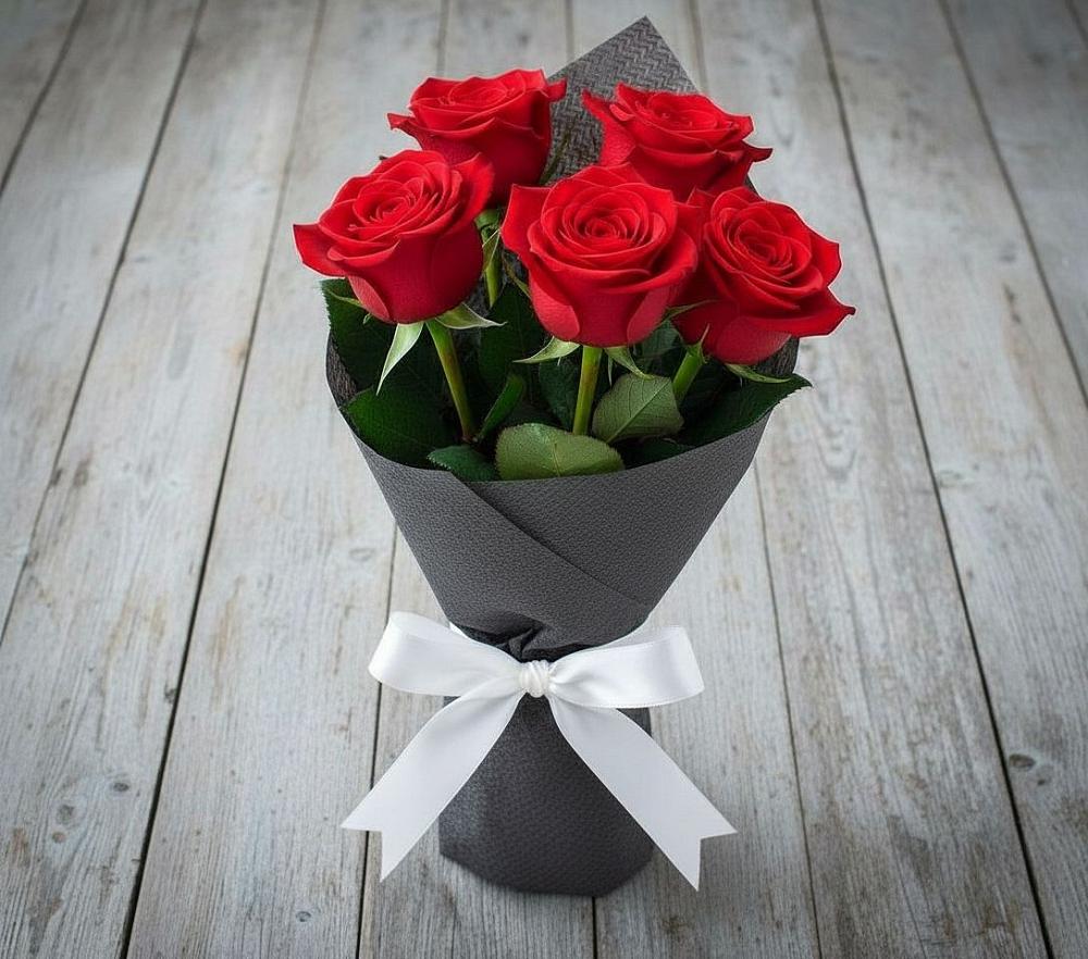 Букет 5 Красных роз Эдлесс Лав в Заволжье