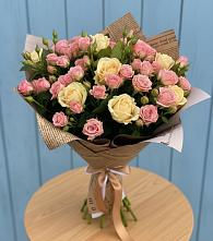 Букет цветов из:  Розы в Заволжье
