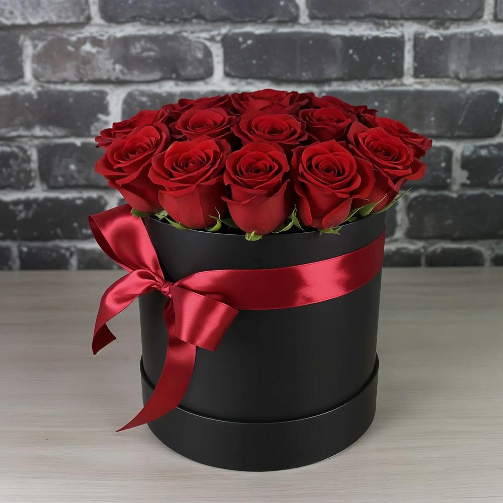 Цветочная композиция из Розы в шляпной коробке в Заволжье